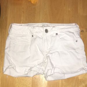 white american eagle low rise shorts